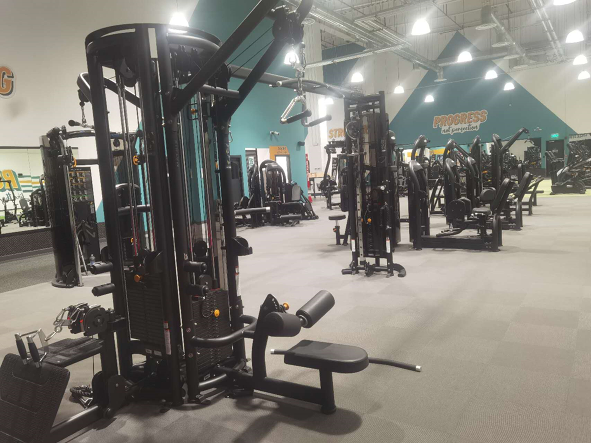 SAUDI ARABIA HIGH-END COMMERCIAL GYM (6)_gqWhrvtL.jpg